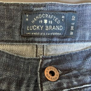 Lucky brand mens blue jeans